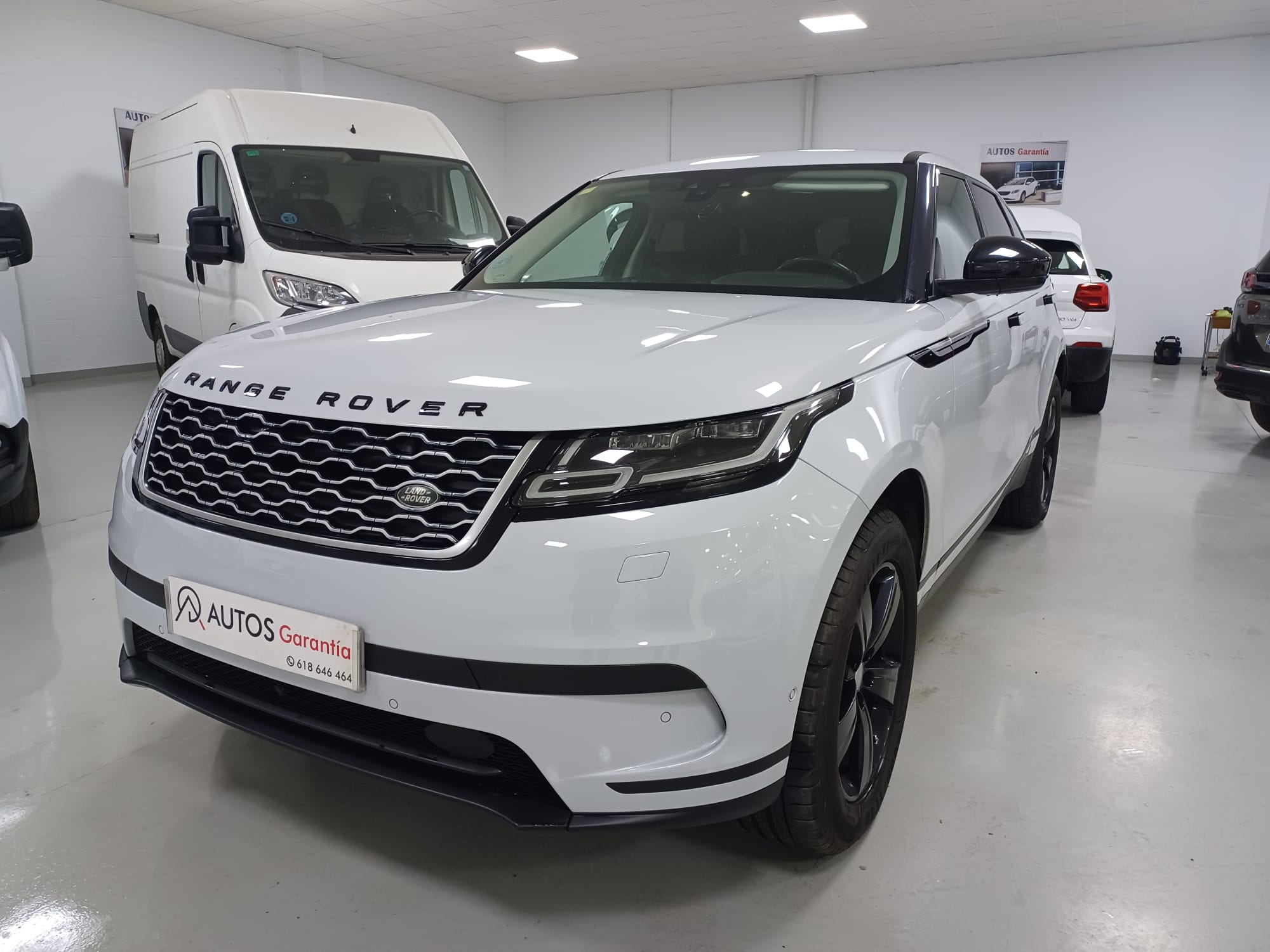 LAND-ROVER Range Rover Velar 2.0 D180 4WD Auto