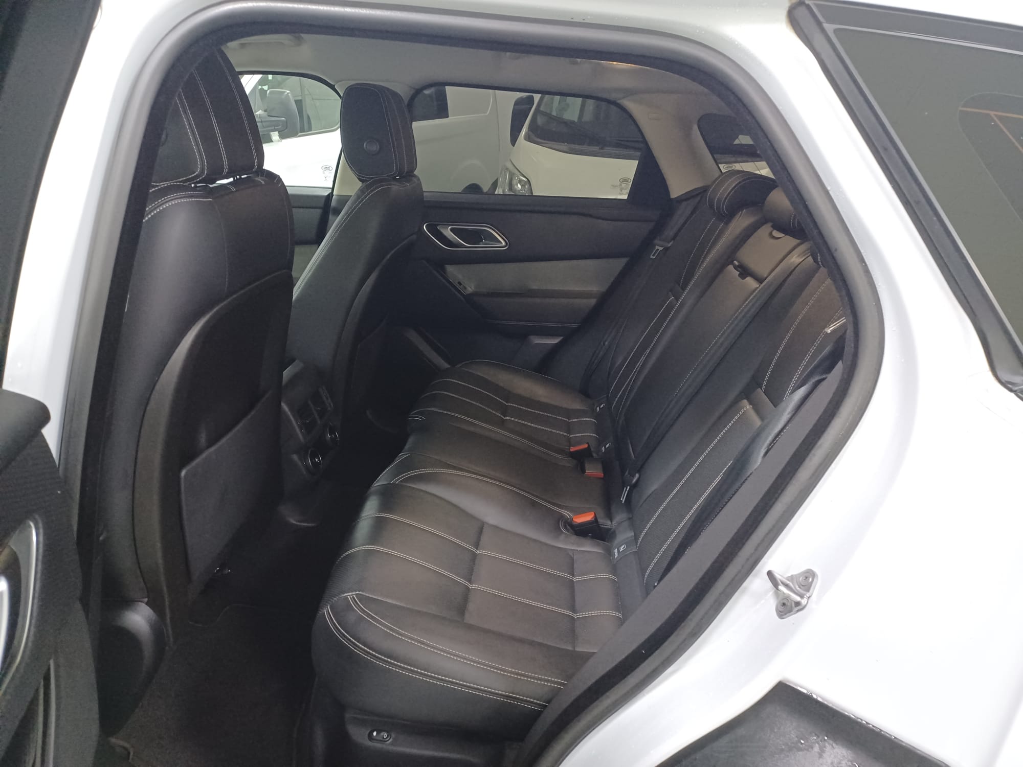 LAND-ROVER Range Rover Velar 2.0 D180 4WD Auto - Imagen 10