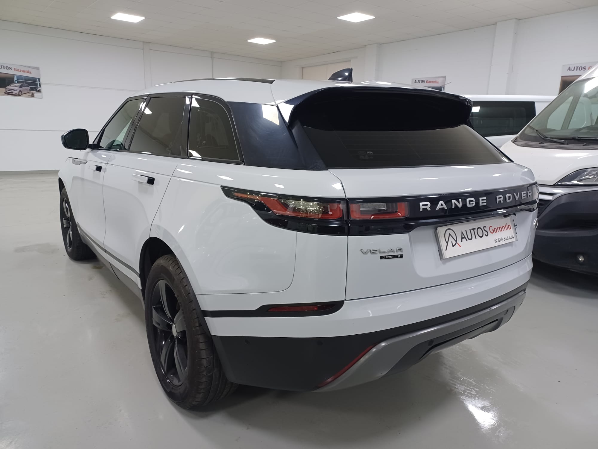 LAND-ROVER Range Rover Velar 2.0 D180 4WD Auto - Imagen 14
