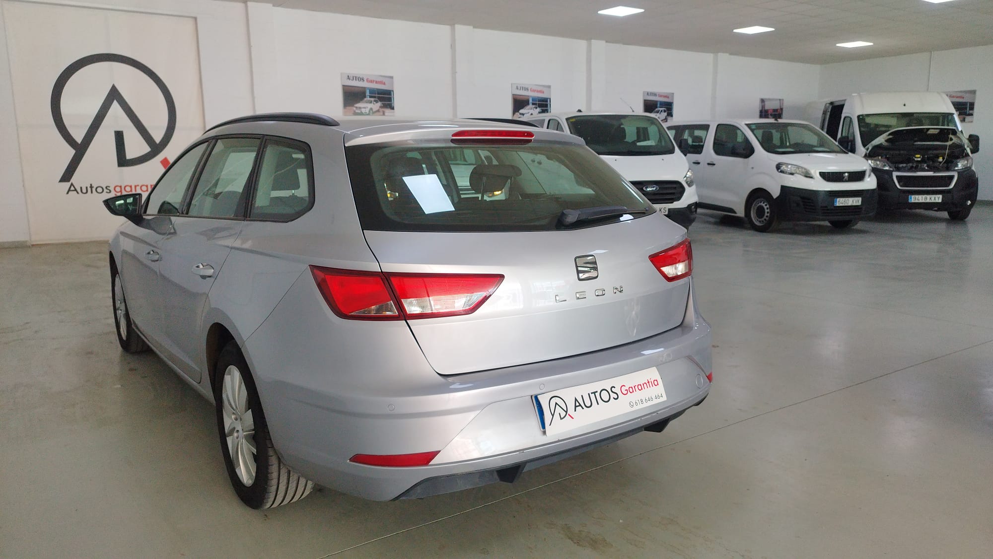 SEAT León ST 1.6 TDI StSp Style - Imagen 2
