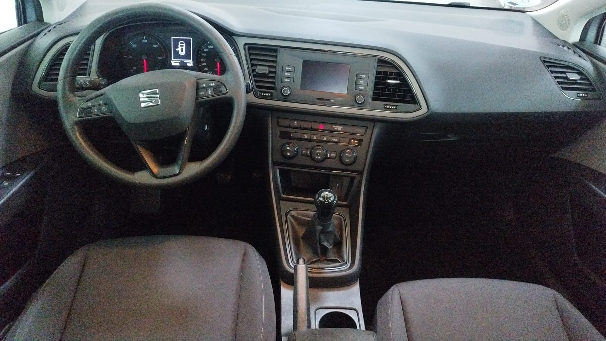 SEAT León ST 1.6 TDI StSp Style - Imagen 10