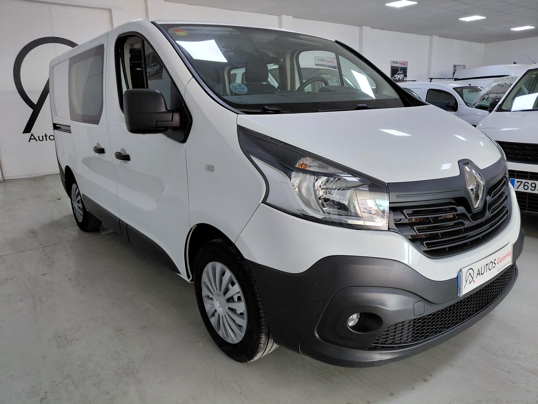 RENAULT Trafic SL LIMITED Energy dCi 120 CV SS - Imagen 4
