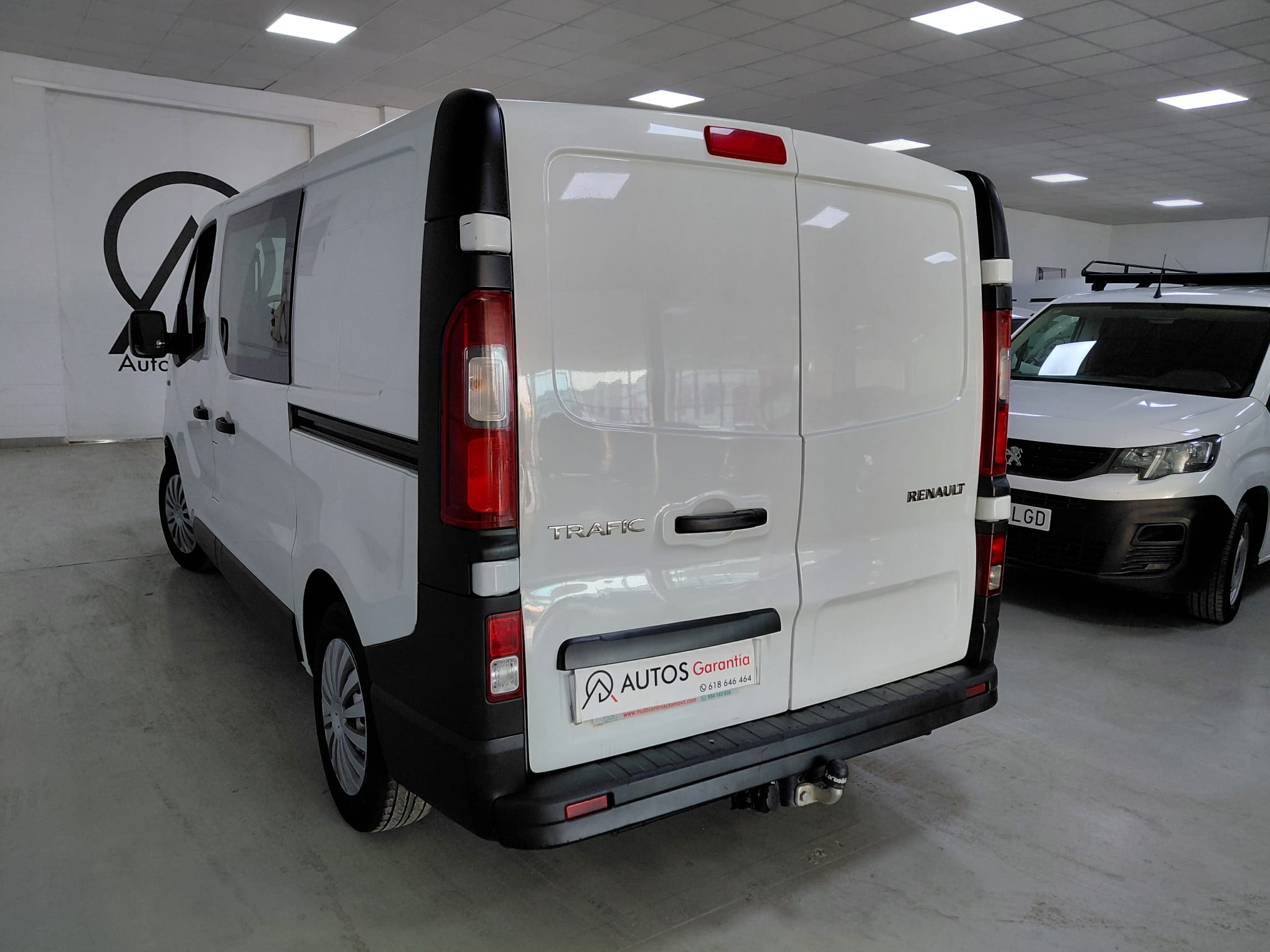 RENAULT Trafic SL LIMITED Energy dCi 120 CV SS - Imagen 13