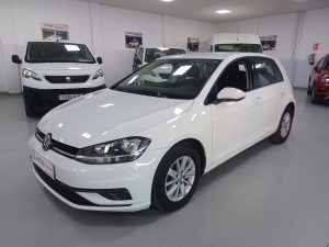 VOLKSWAGEN Golf Advance 1.0 TSI