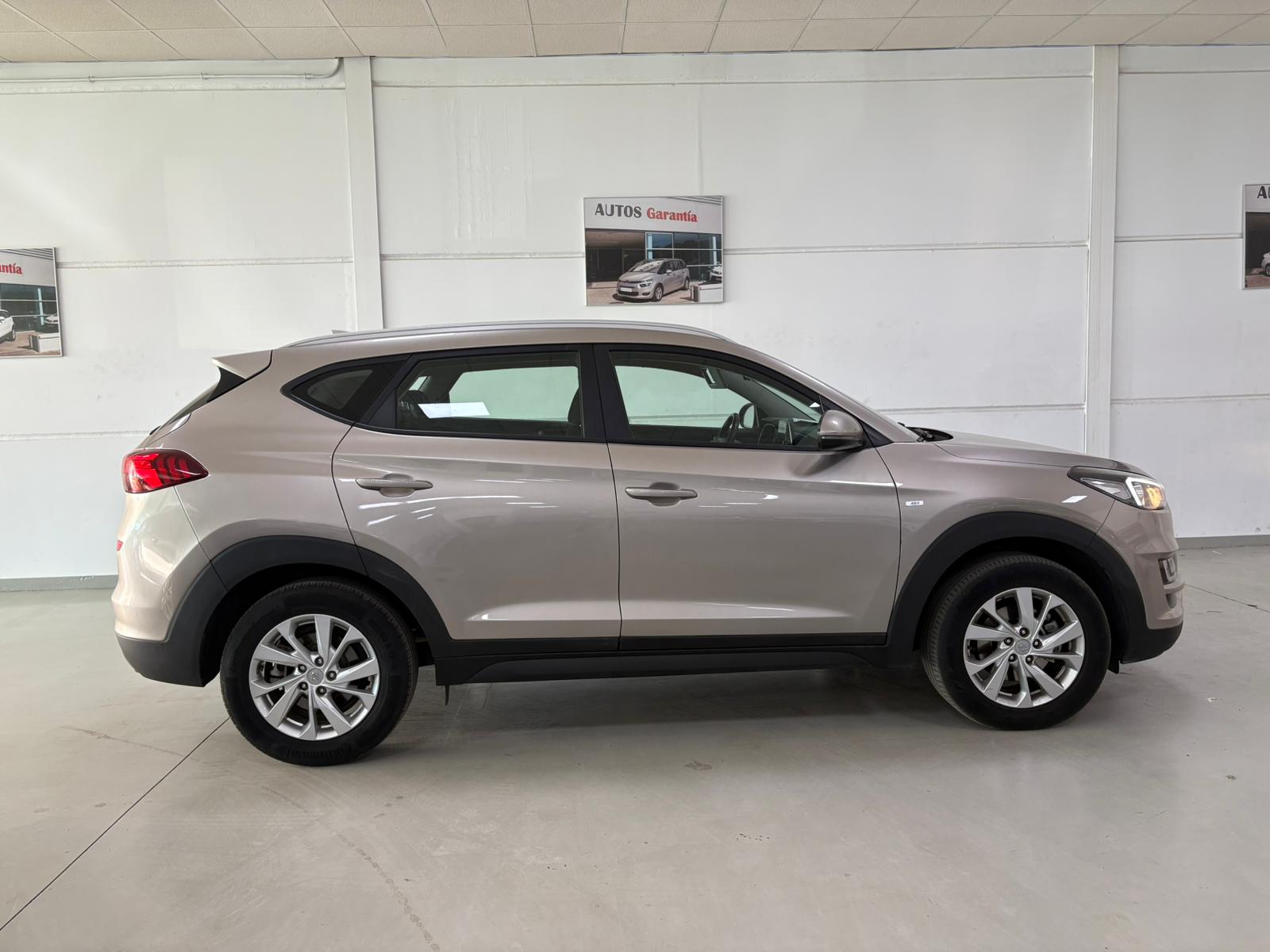 HYUNDAI TUCSON 1.6 CRDI SLE 48V - Imagen 8