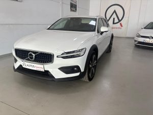 VOLVO V60 CROSS COUNTRY 2.0 D4 AWD 190 CV