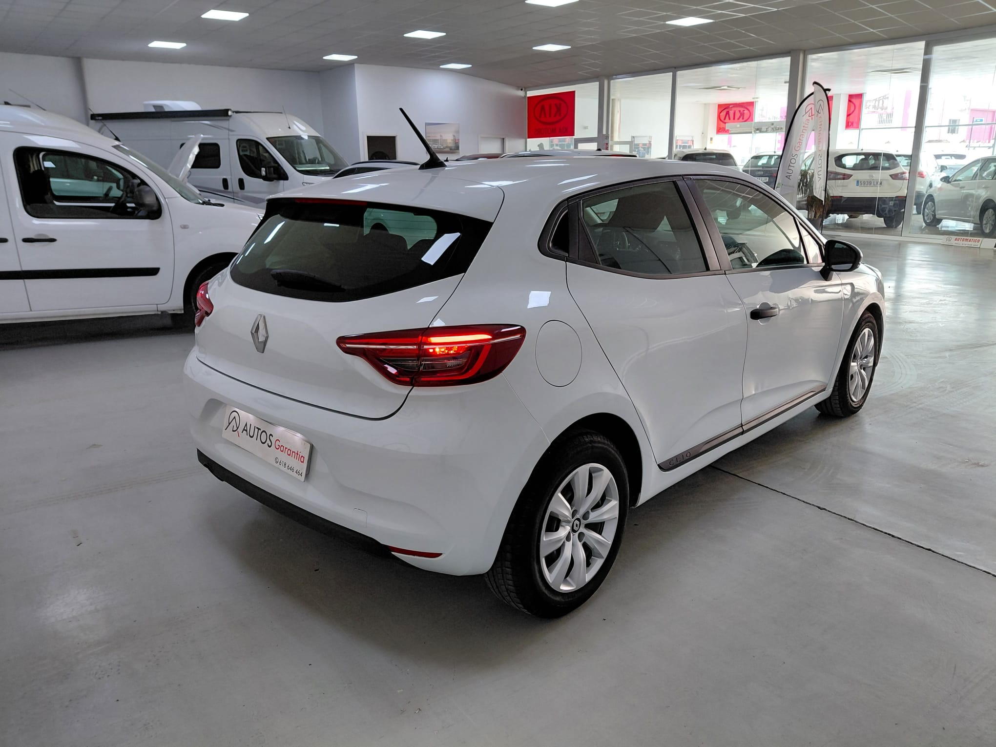 RENAULT Clio Business Blue dCi 74kW 100CV - Imagen 8