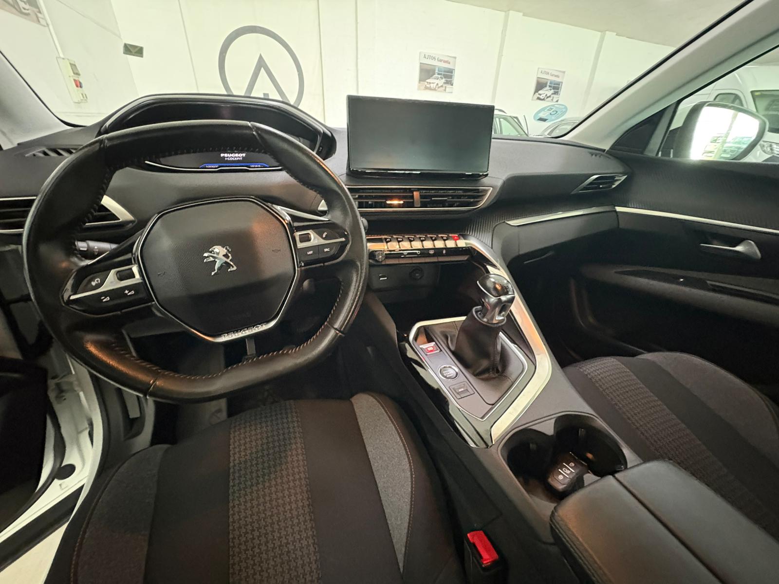 PEUGEOT 3008 1.5 BlueHDi 96kW 130CV SS Active - Imagen 10