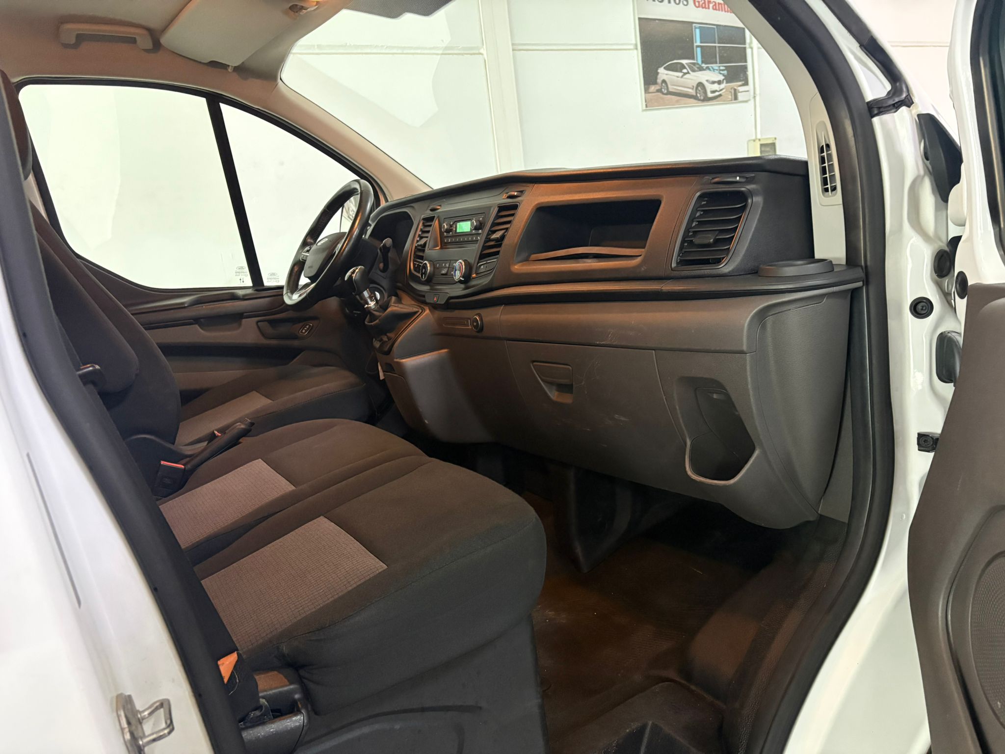 FORD TRANSIT CUSTOM 2.0 TDCI 300 AMBIENTE SWB 105 CV 6P - Imagen 8