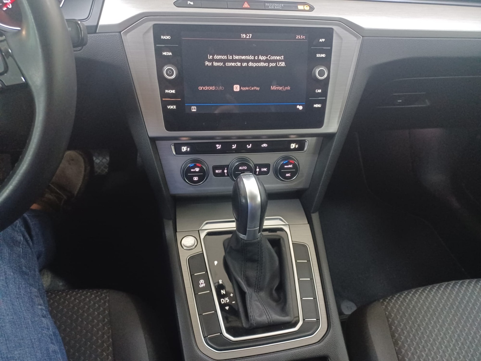 VOLKSWAGEN PASSAT 1.6 TDI EDITION DSG - Imagen 10