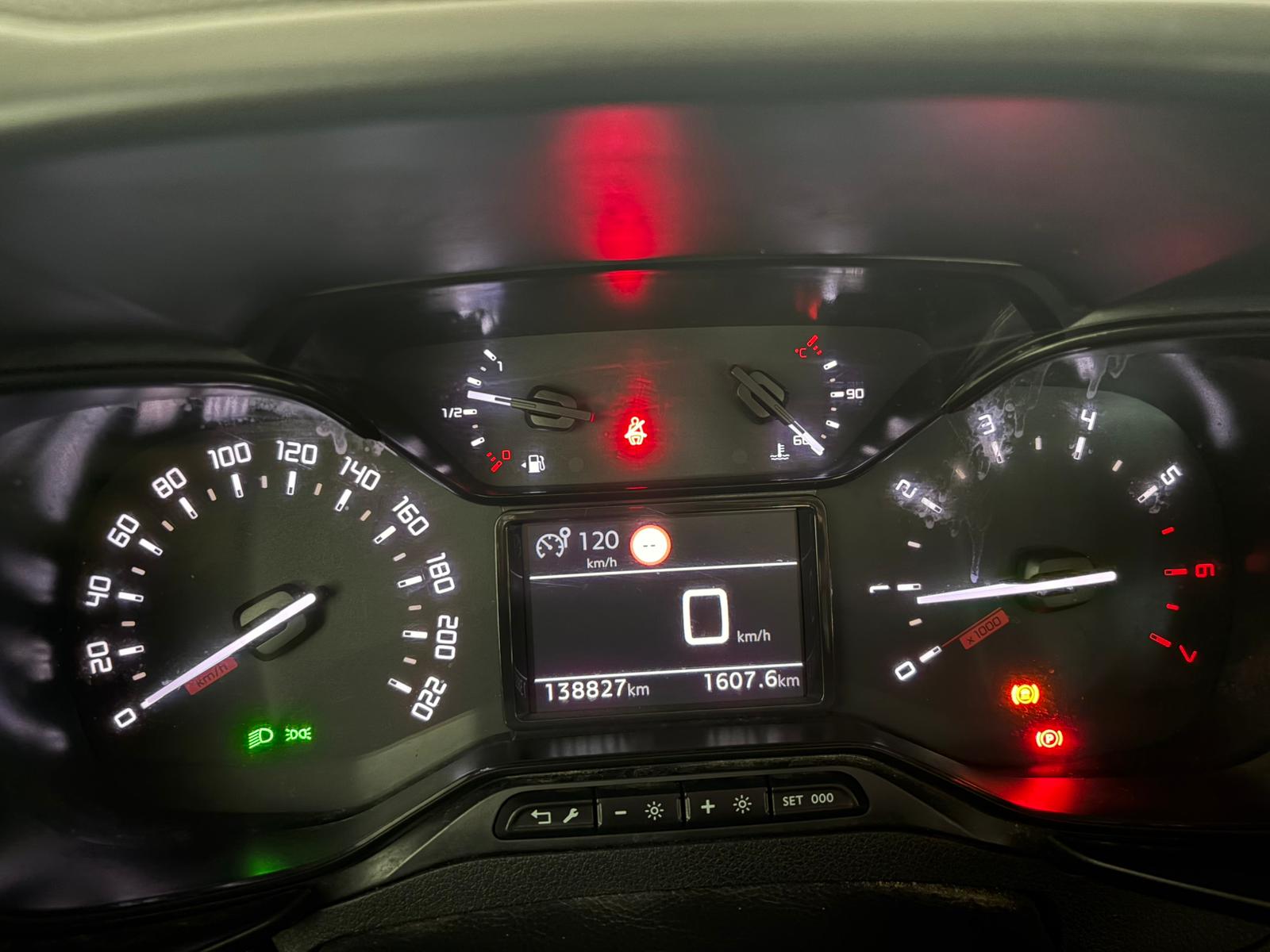 CITROEN BERLINGO 1.5 BHDI TALLA M LIVE PACK - Imagen 10