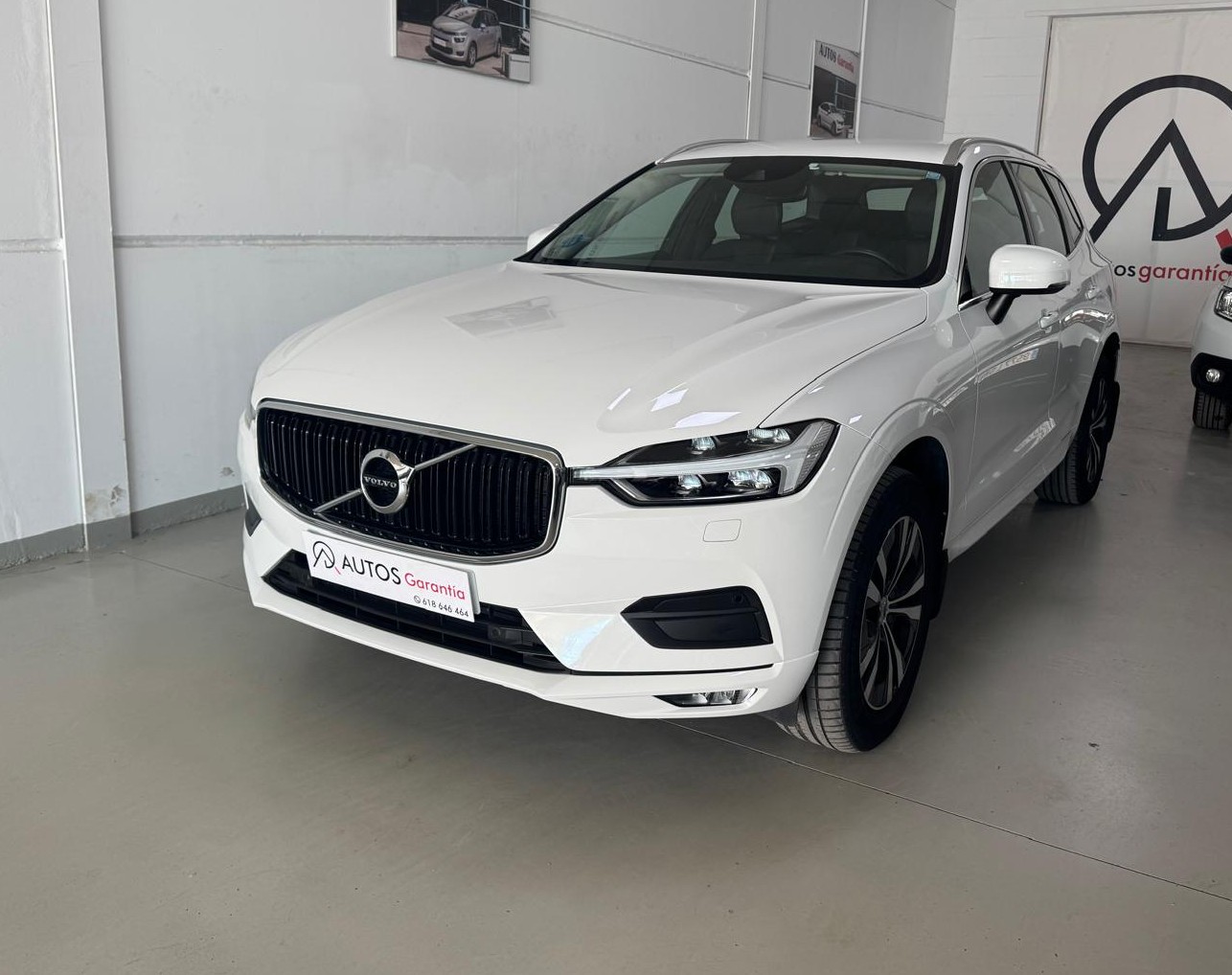 VOLVO XC60 2.0 B4 D AWD Momentum Pro Auto