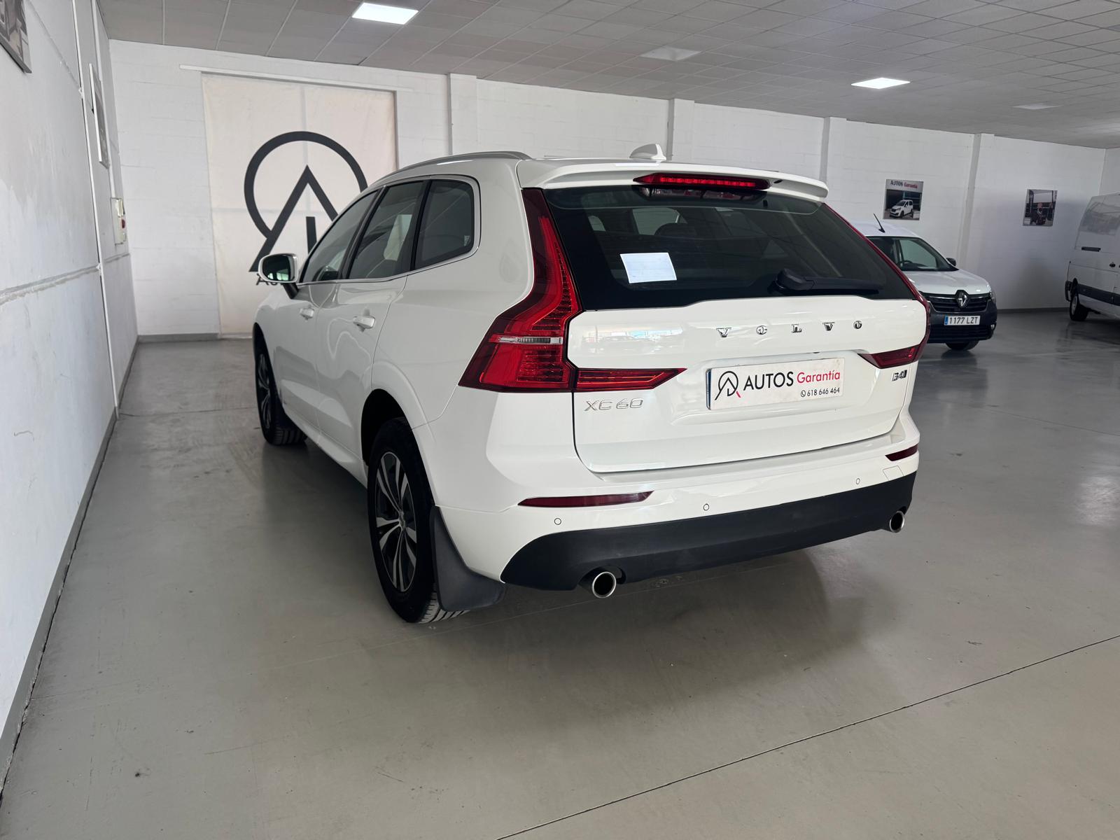 VOLVO XC60 2.0 B4 D AWD Momentum Pro Auto - Imagen 13