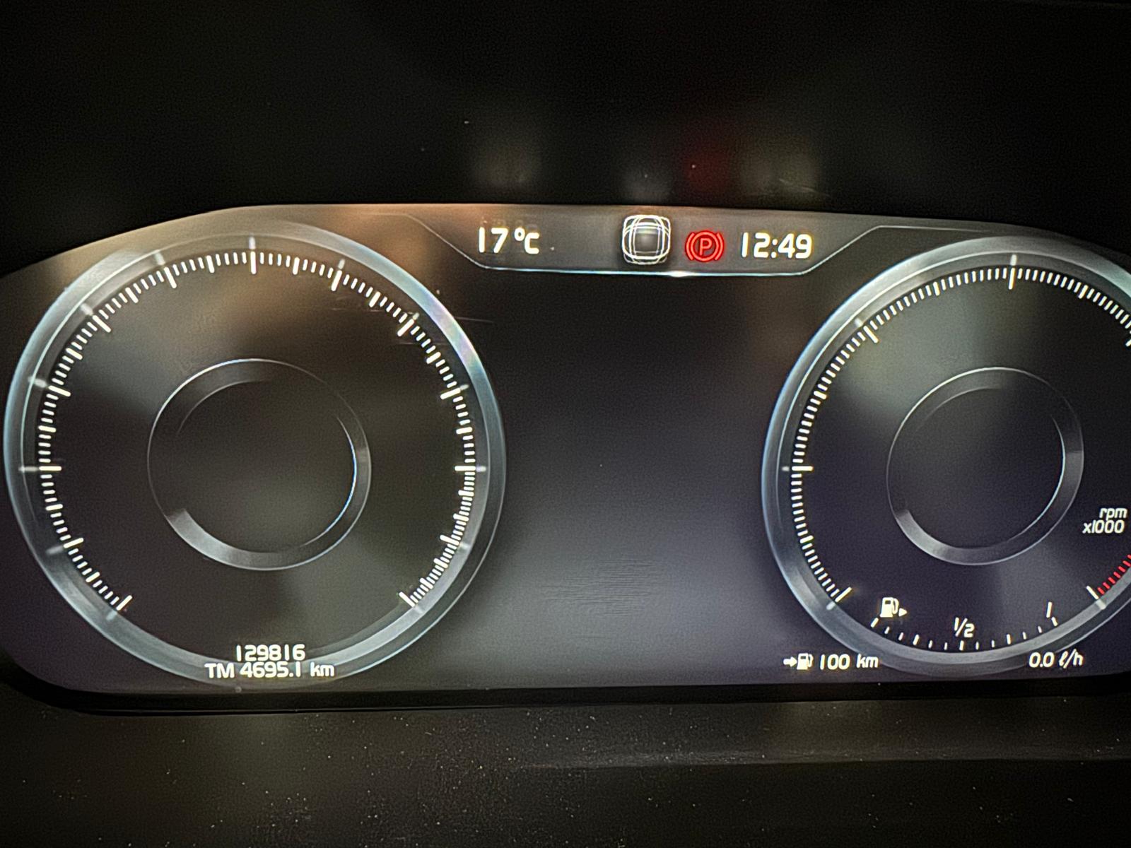 VOLVO XC60 2.0 B4 D AWD Momentum Pro Auto - Imagen 7