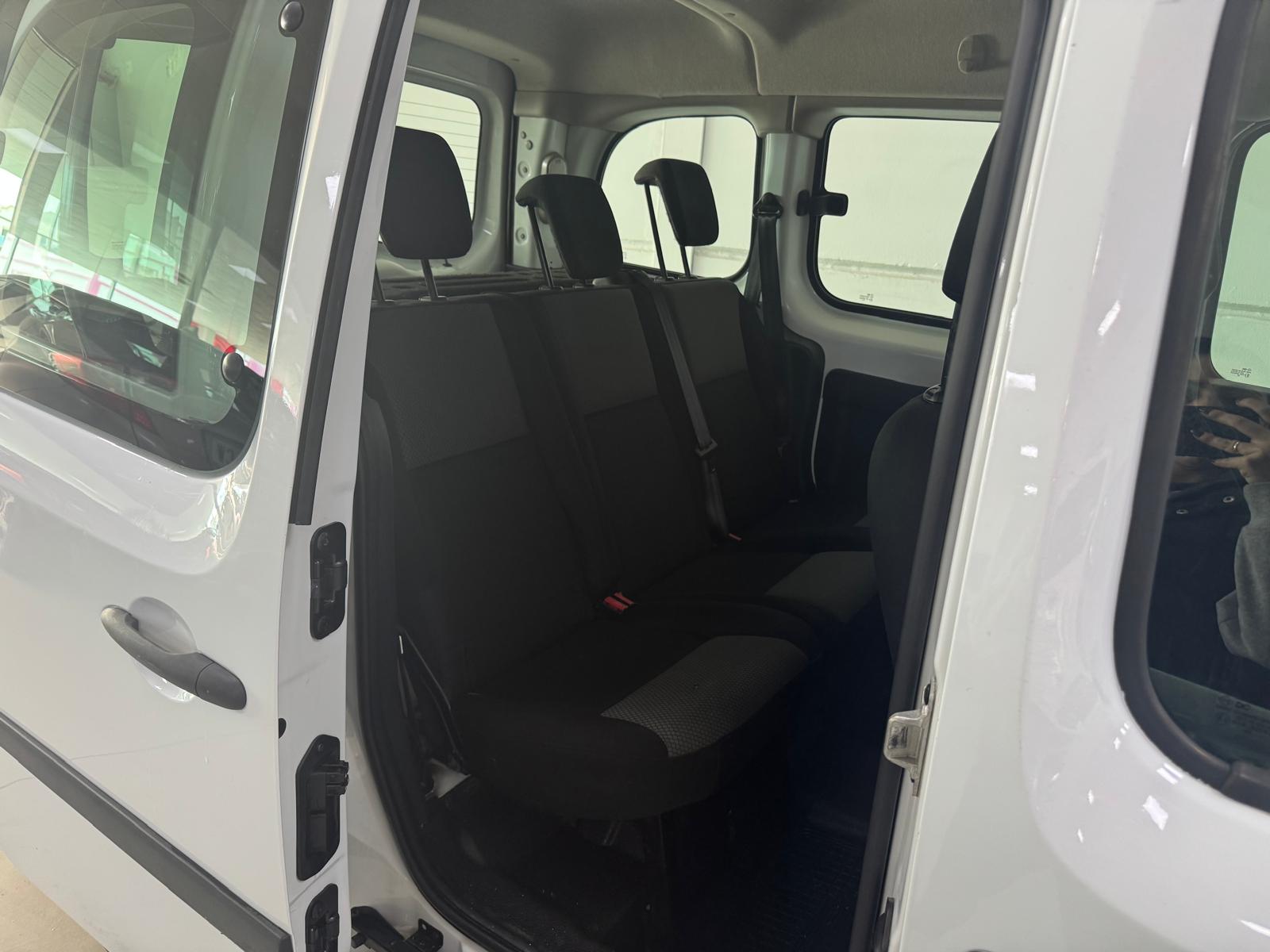 RENAULT KANGOO 1.5 BLUE DCI 70KW PROFESIONAL M1 95CV COMBI - Imagen 7